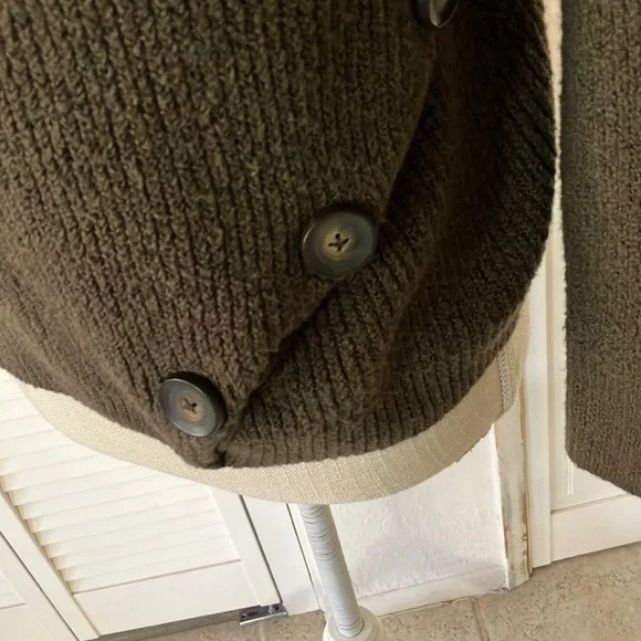 Yes/Lola Classic Olive Green Turtleneck Sweater with Chunky Knit size M - Picture 3 of 5